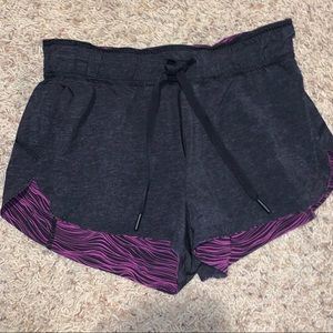 LULU SIZE 6 SHORTS REVERSABLE